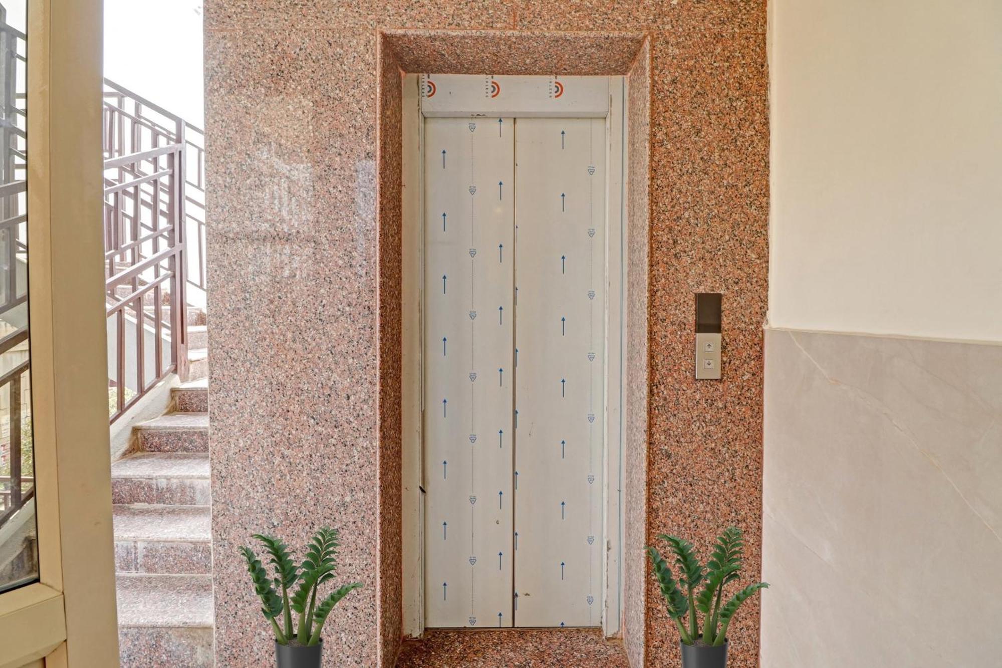 Hotel O Gn Nelli Suites Bangalore Buitenkant foto